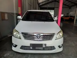 Toyota Kijang Innova Bensin 2.0 A/T 2012
