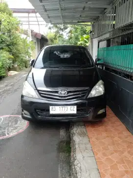 Dijual mobil kijang innova 2008 bensin a/t