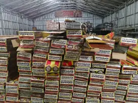 Distributor PVC baja ringan dll