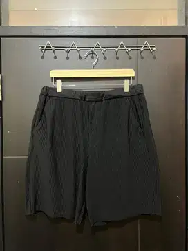 Zara Pleats Short size M (celana pendek)