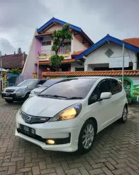 Honda Jazz 1.5 RS Bensin Matic 2013