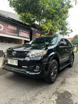 Toyota Fortuner vnt trd 2014 Diesel matic