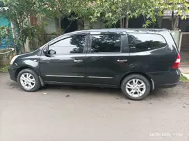 Nissan Livina 2011 Bensin