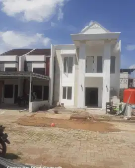 Rumah 2lantai dekat kampus Undip twmbalang