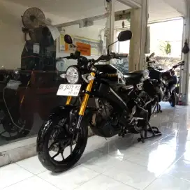 DP 7,5 JT/ BUNGA MENURUN 2%/ YAMAHA XSR 155 TAHUN 2022