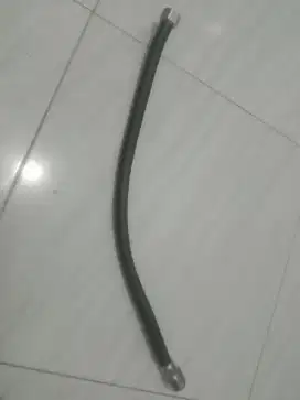 Selang kamar mandi untuk kran air
