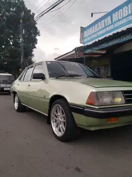 Mitsubishi Galant 1982 Bensin