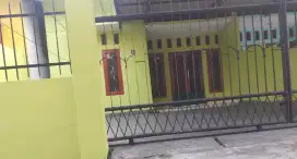 DISEWAKAN RUMAH