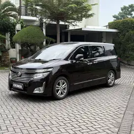 NISSAN ELGRAND 2.5 AT