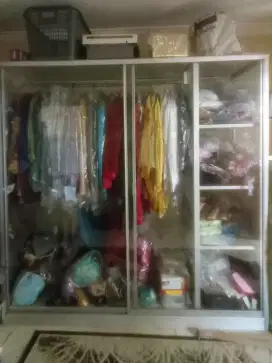 Jual Lemari Rias Pengantin serta isinya