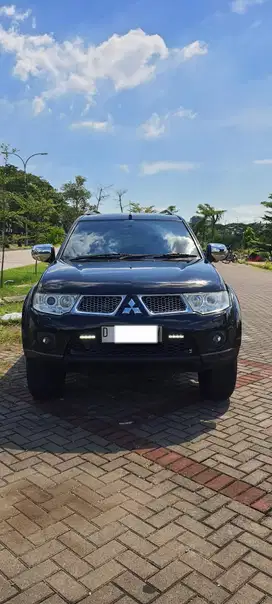 Mitsubishi Pajero Sport Dakar 2012 Diesel AT (Full Original)