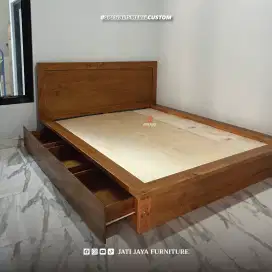 Dipan / Tempat tidur laci