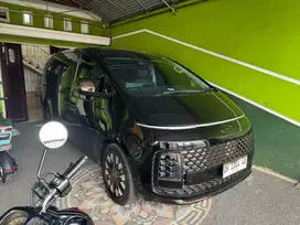 Hyundai Staria 2021 Diesel 9 seater