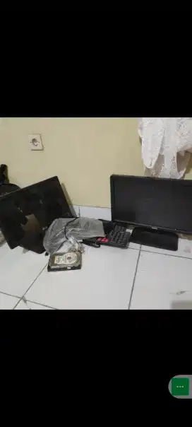 Monitor 2 unit bekas