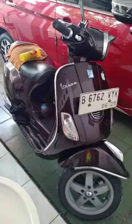Piaggio Vespa LX 125 Pajak Hidup
