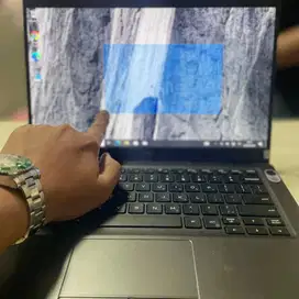 Laptop Dell 5300 CORE i5 Gen 8 TOUCHSCREEN RAM 8 Gb SSD 256 Gb D-SUR