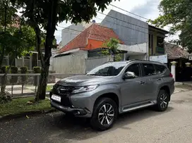 Mitsubishi Pajero Sport Dakar 2019 abu abu grey plat D Bandung