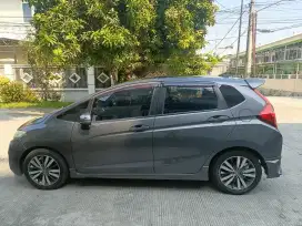 KM 46RB HONDA JAZZ 2015 RS CVT 1.5 PEMAKAIAN PRIBADI