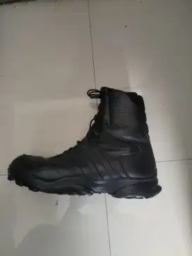 adidas GSG 9.2 Mens Dewasa