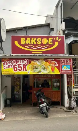 Dicari karyawan sebagai pramusaji restoran bakso