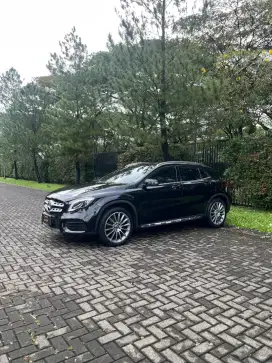 Mercedes Benz GLA 200 AMG 2020