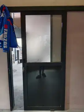 Kusen aluminium pintu aluminium partisi aluminium kaca