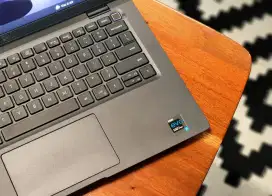Laptop Intel i7 Gen 11 DELL Latitude 7420 vPRO Desain Ramping Elegan