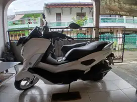 NMAX 2017 PUTIH