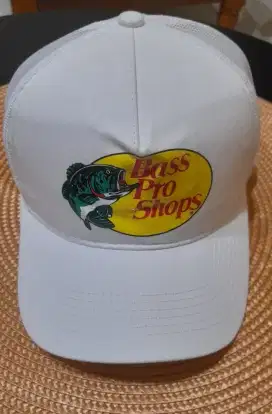 Topi Bass Pro Putih