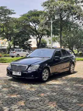 (TDP 15jt) Mercedez Benz C200 Classic AT 2012