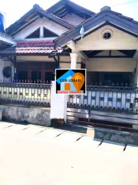Di kontrakan 1 rumah di meruya selatan