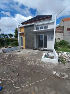 Rumah cantik strategis lokasi wage aloha