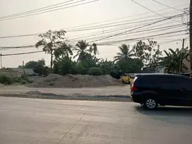 kav komersial di tepi jalan Legok, tangerang