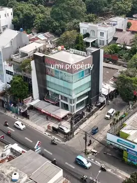 Jual Cepat Gedung Komersil 4 Lantai Lokasi di Kebayoran Baru Jakarta