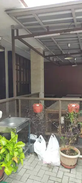 disewakan ruang usaha ex cafe karawitan bandung lengkong kota