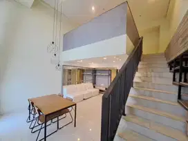 Sewa Kantor Semi Furnish 102 m2 di SOHO Pancoran Hrg Kompetitif