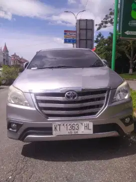 Toyota innova 2015 type G 2.0