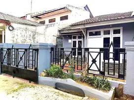 Dijual rumah murah di Harapan Indah 1 Bekasi siaphuni minimalis modern