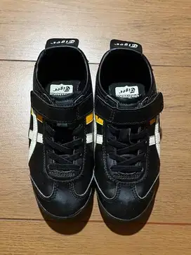 Sepatu Onitsuka Tiger