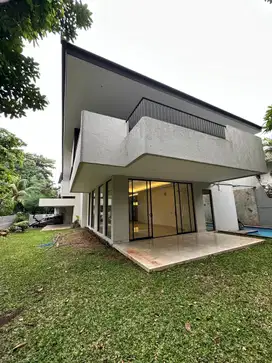 Disewakan rumah di Pondok Indah - Jakarta Selatan