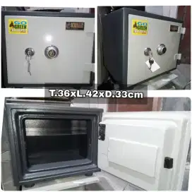 kotak brankas lemari besi Anti Api merk ICHIBAN Kondisi mulus Bekas