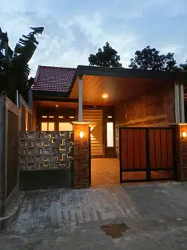 Di Jual Rumah Siap huni Minimalis modern di kota Blitar