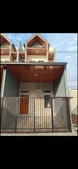 Rumah Cantik 2 Lantai Siap Huni di Permata Hijau