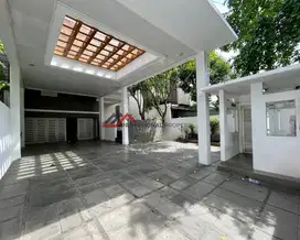 Rumah Design Minimalis Tropis Dekat MRT Fatmawati
