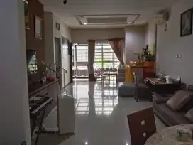 Dijual rumah bagus, rapi siap huni di Daan Mogot Baru