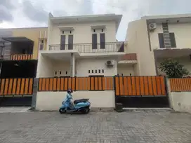 Rumah Sewa Nyaman 2 Lt Di Cluster Dekat Allana Hotel