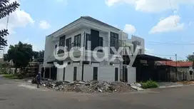 Rumah American Style Baru Gress ONLY 2M an di Jemursari Selatan