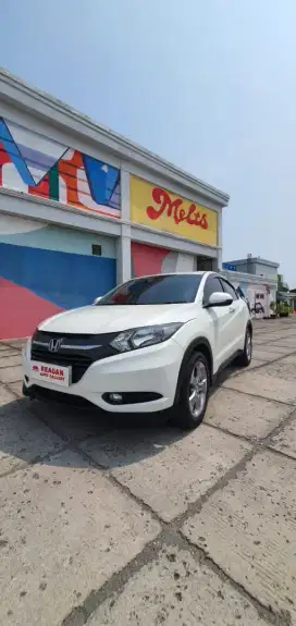 Honda HRV E CVT 2018 Termurah, km 30rb record. Tangan 1, pajak panjng