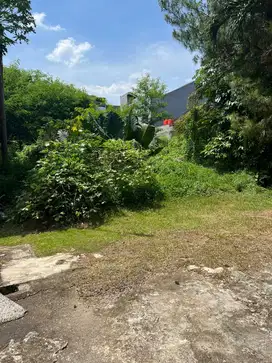 Tanah Kavling Bonus Bangunan Kecil Di Cluster Exclusive Taman Yasmin