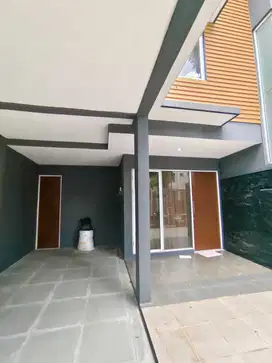 Disewakan rumah cantik minimalis siap huni Mahogany residence Cibubu